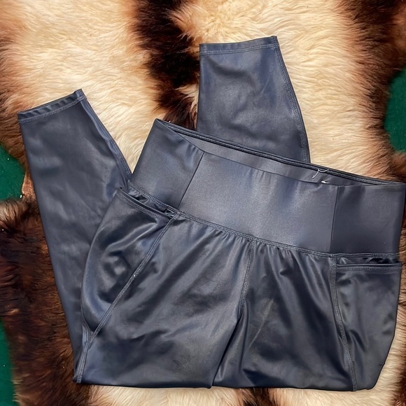Livi Active Gray Leggings‎ - Picture 1 of 7